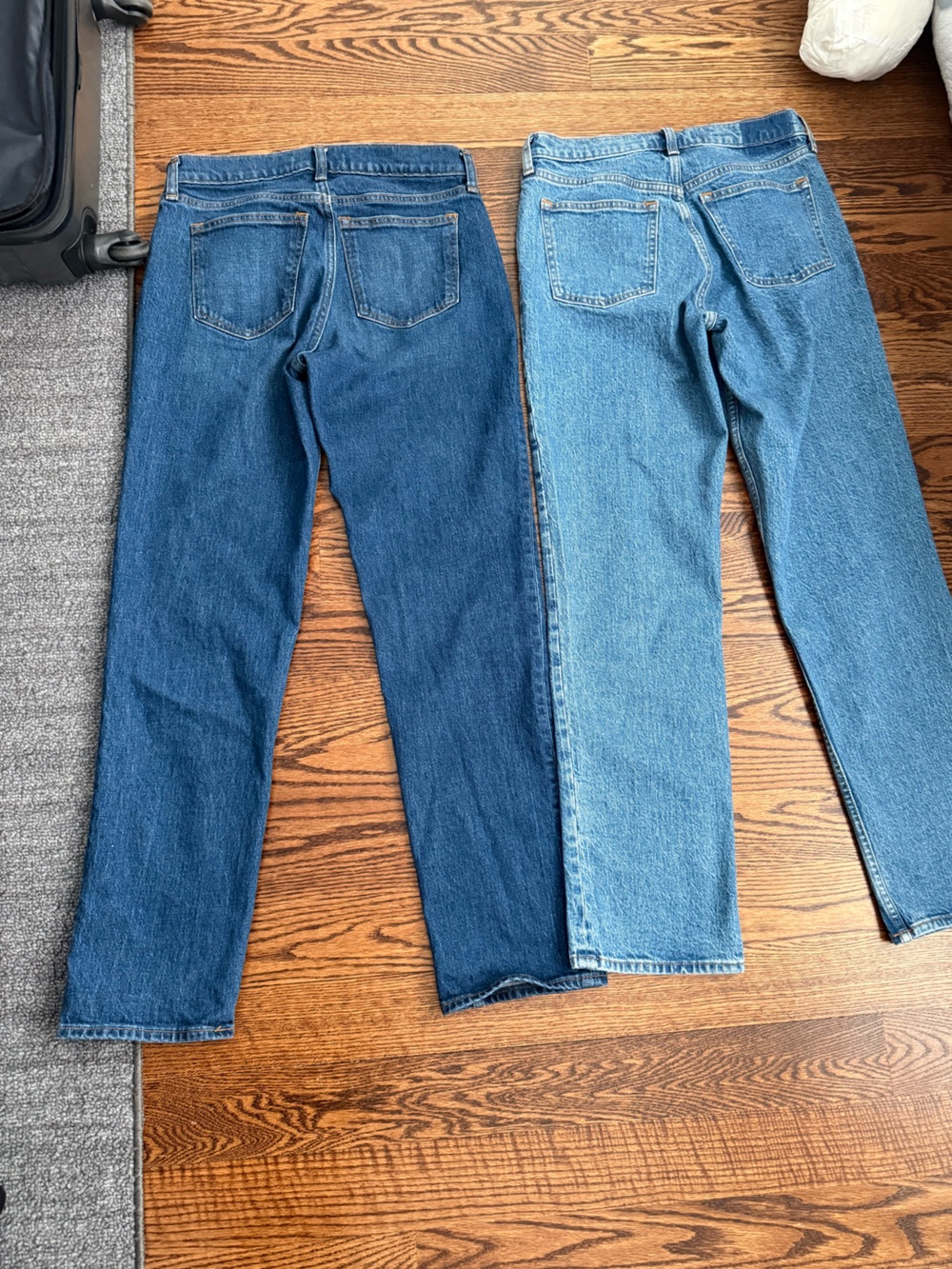Abercrombie & Fitch The 90’s Straight Mid rise denim jeans size 27 Dark blue